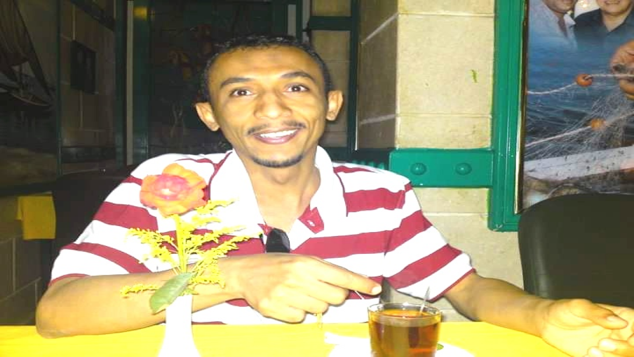 محمد شايع العسكر إلتقطت في أحد مطاعم القاهرة عام ٢٠١١م