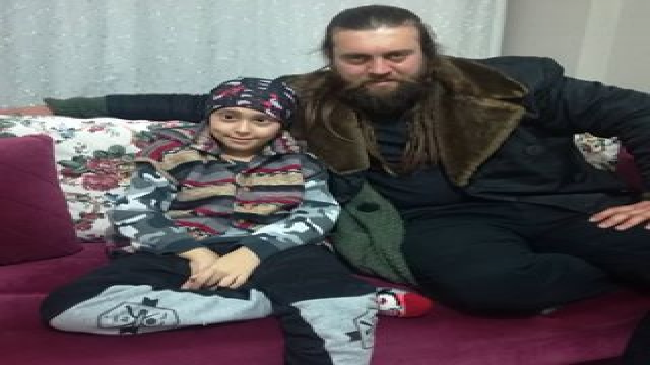 Melikşah özen ve kızım ملكشاه اوزين مع ابنته