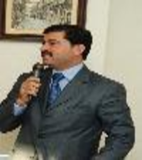 الشاعر محمد نصيف