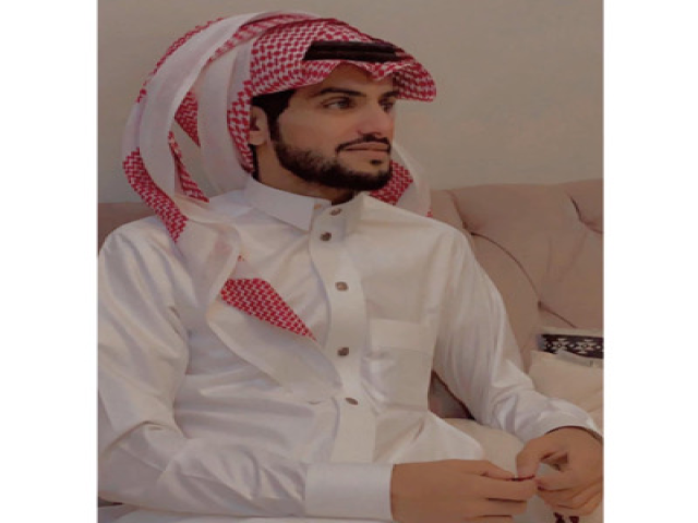 الشاعر فهد المنصوري